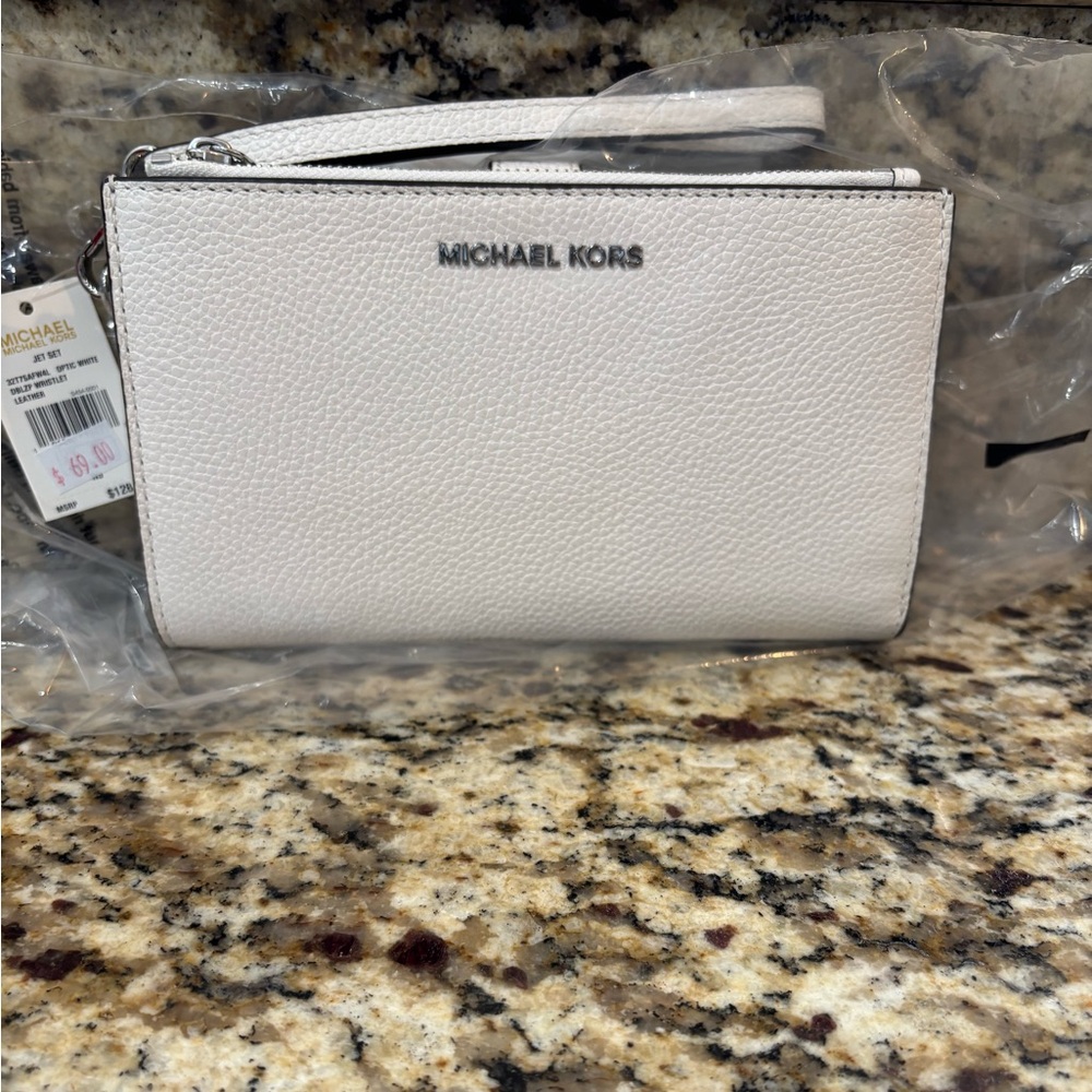 NWT- Adele Leather Smartphone Wallet